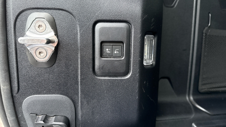 Land Rover Defender 3.0 D250 XS Edition 110 5dr Auto Diesel Estate